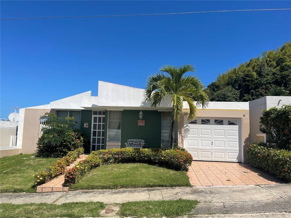 Recently Sold: $120,000 (3 beds, 2 baths, 1365 Square Feet)