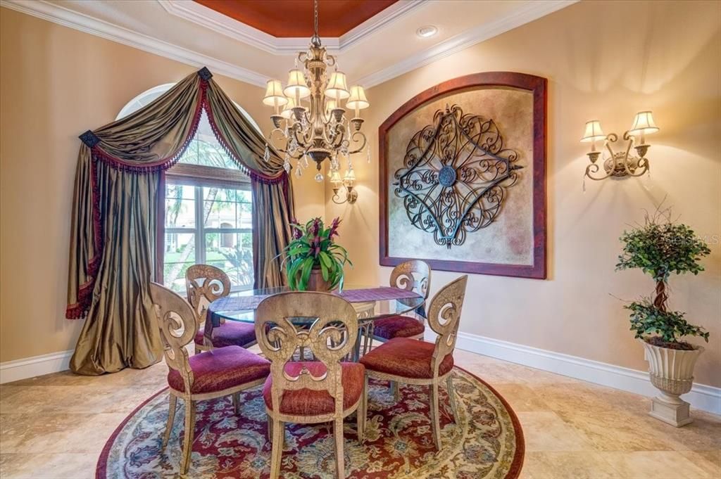 Recently Sold: $2,200,000 (5 beds, 5 baths, 5778 Square Feet)