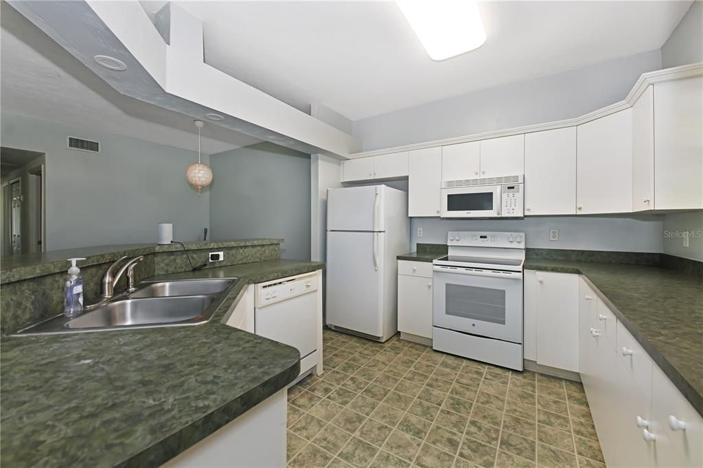 Recently Sold: $209,707 (2 beds, 2 baths, 1200 Square Feet)
