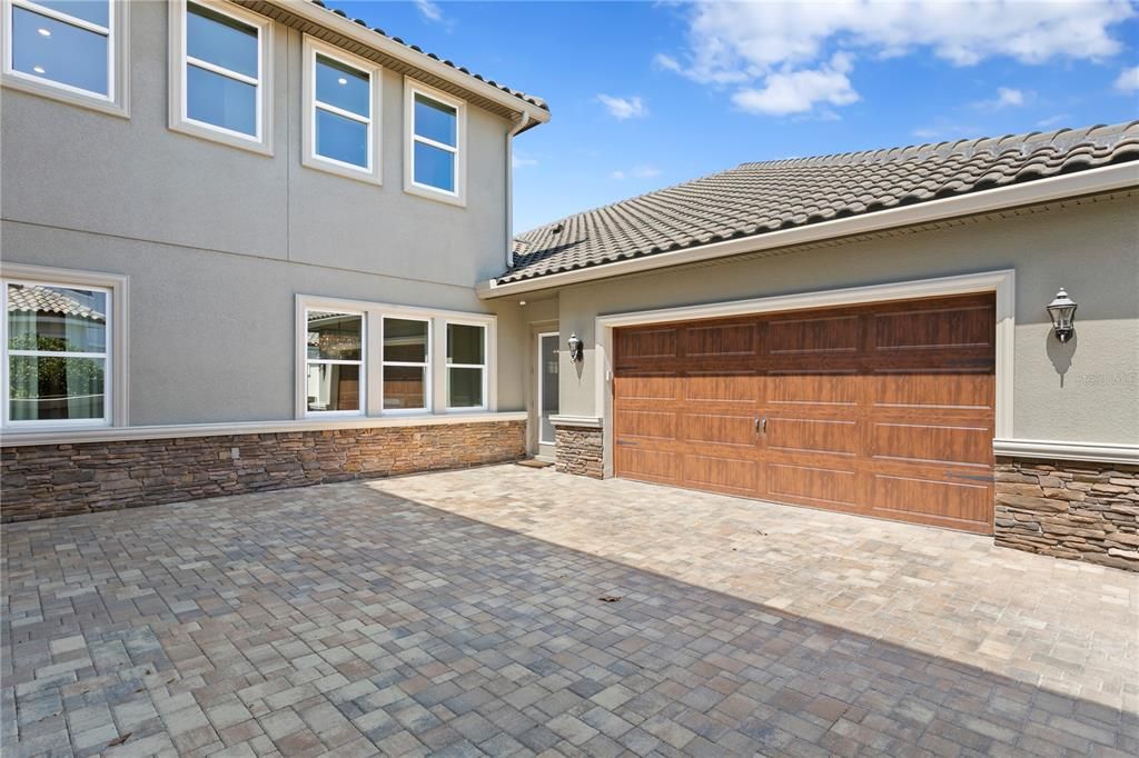 Recently Sold: $1,395,000 (5 beds, 4 baths, 4821 Square Feet)