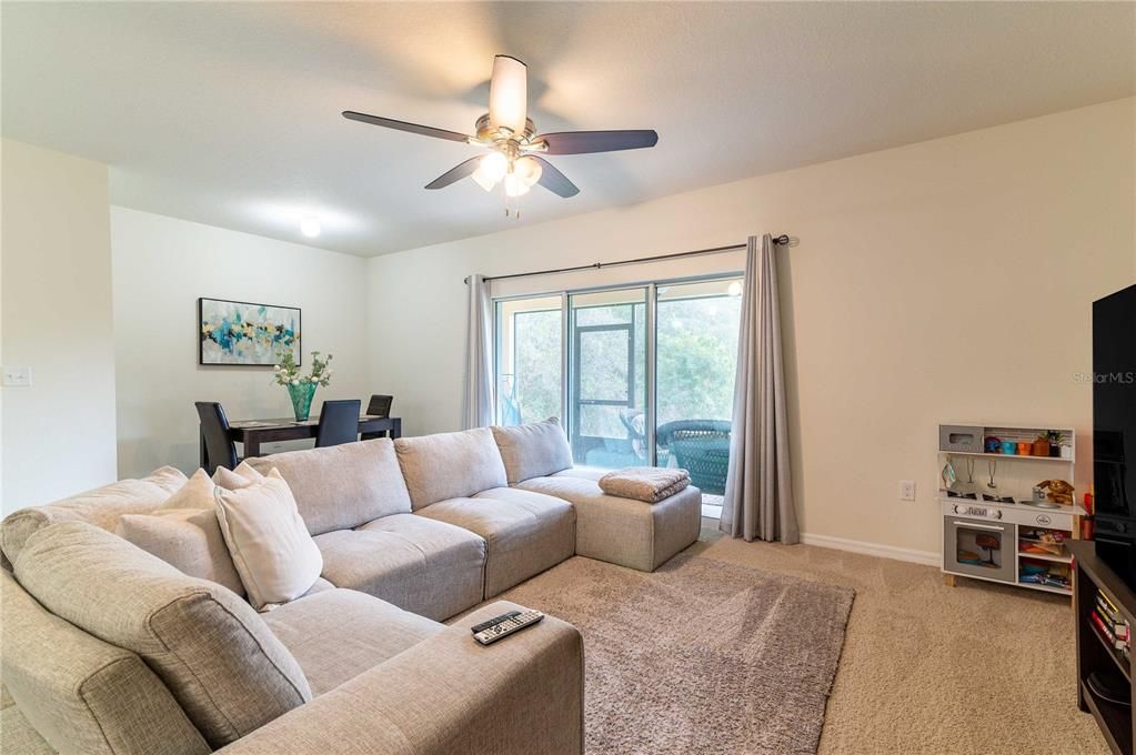 Recently Sold: $275,000 (3 beds, 2 baths, 1478 Square Feet)