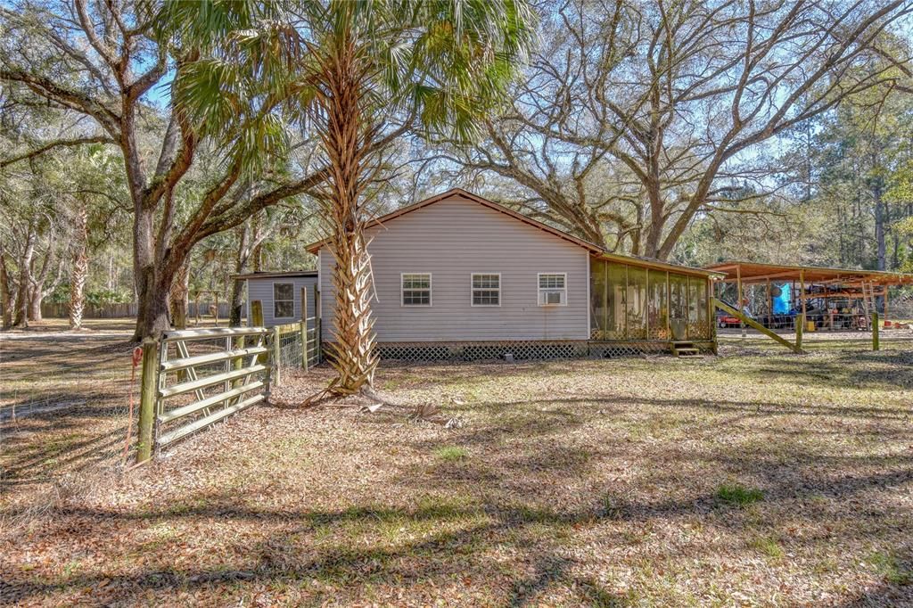 Recently Sold: $219,000 (3 beds, 2 baths, 1520 Square Feet)