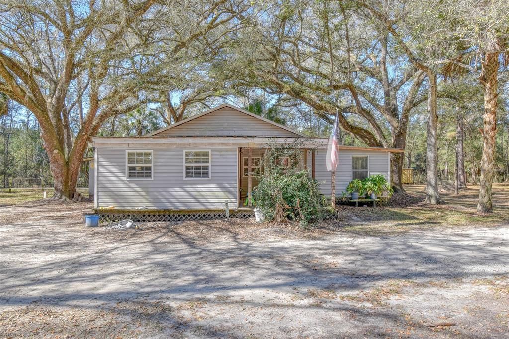 Recently Sold: $219,000 (3 beds, 2 baths, 1520 Square Feet)