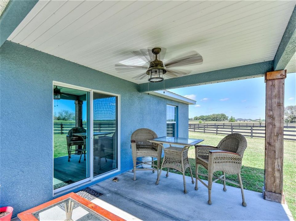 sliding doors to patio