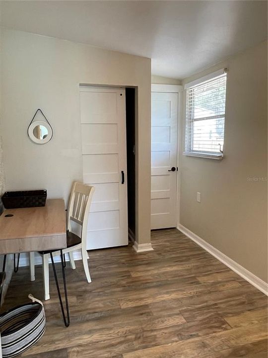 Recently Sold: $245,000 (3 beds, 1 baths, 1374 Square Feet)