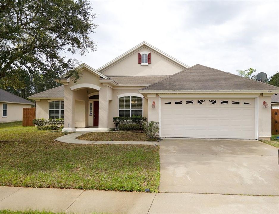 最近售出: $345,000 (4 贝兹, 2 浴室, 2180 平方英尺)