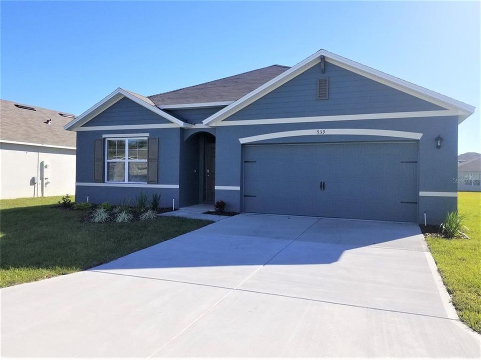 Recently Sold: $384,325 (4 beds, 2 baths, 1828 Square Feet)