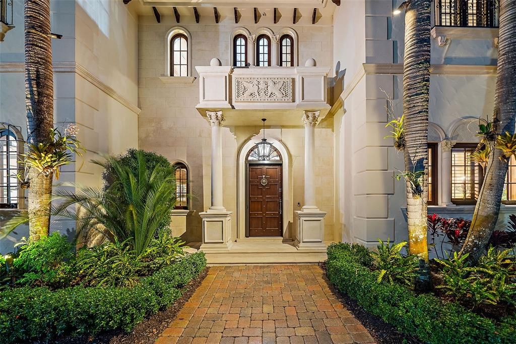 Recently Sold: $2,450,000 (4 beds, 5 baths, 6504 Square Feet)