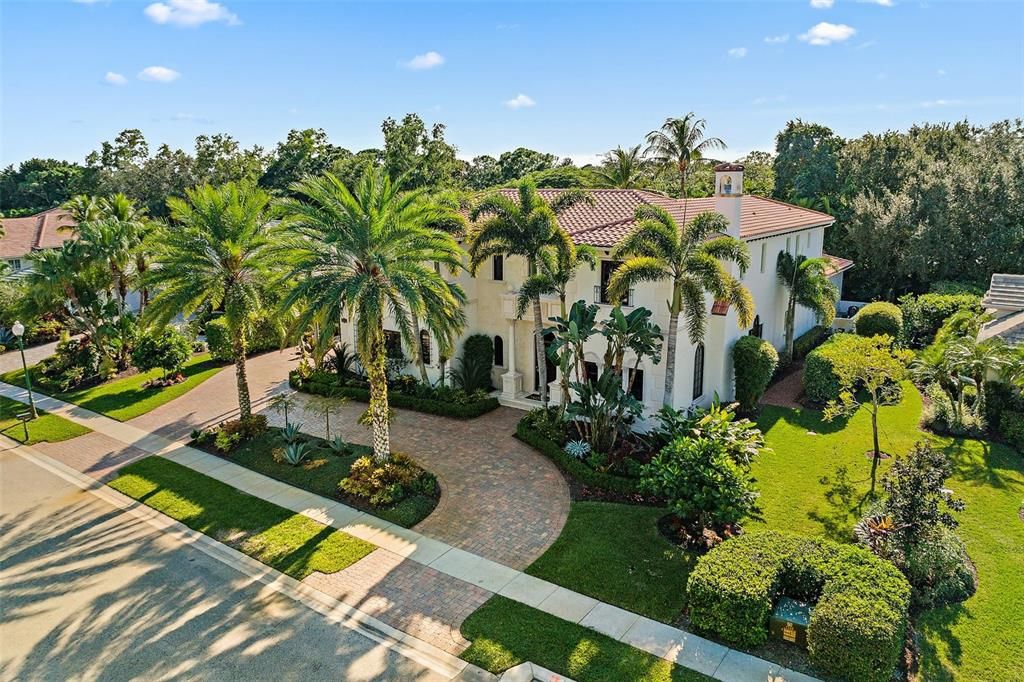 Recently Sold: $2,450,000 (4 beds, 5 baths, 6504 Square Feet)