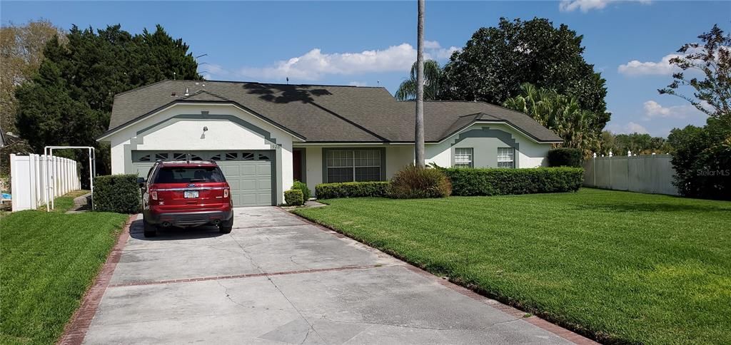 Recently Sold: $300,000 (4 beds, 2 baths, 1665 Square Feet)