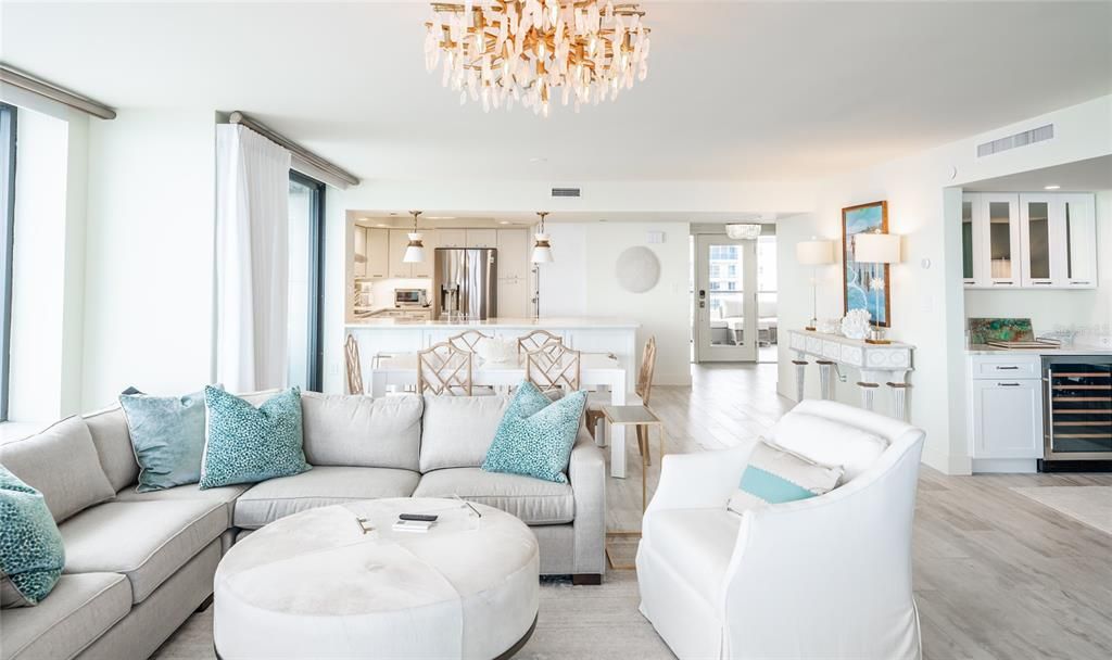 Recently Sold: $1,980,000 (3 beds, 3 baths, 2100 Square Feet)