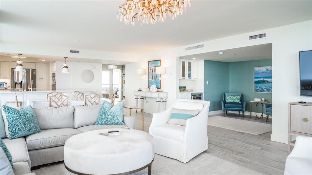 Recently Sold: $1,980,000 (3 beds, 3 baths, 2100 Square Feet)