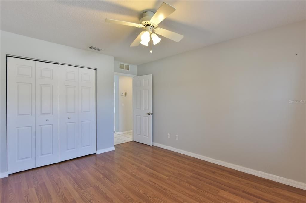 Recently Sold: $265,000 (3 beds, 2 baths, 1867 Square Feet)