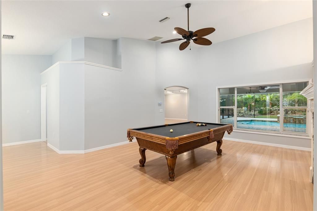 Recently Sold: $725,000 (3 beds, 2 baths, 2346 Square Feet)