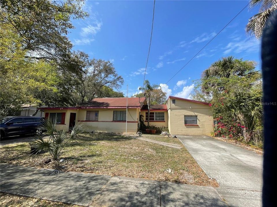 Recently Sold: $245,000 (3 beds, 1 baths, 2180 Square Feet)