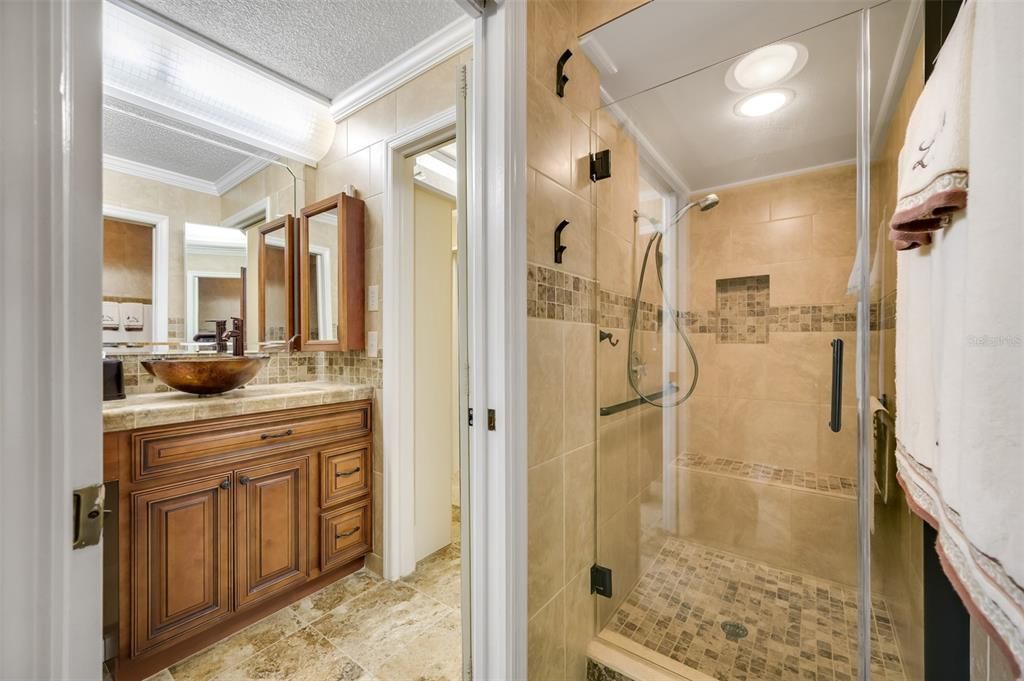 最近售出: $315,000 (3 贝兹, 2 浴室, 1517 平方英尺)