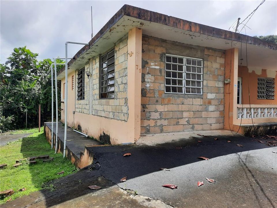 Vendido Recientemente: $69,900 (4 camas, 2 baños, 0 Pies cuadrados)