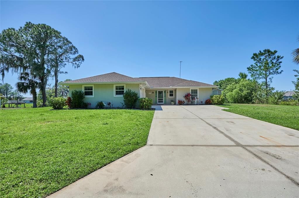 Recently Sold: $375,000 (3 beds, 2 baths, 1360 Square Feet)