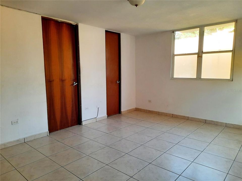 Vendido Recientemente: $270,000 (3 camas, 2 baños, 0 Pies cuadrados)