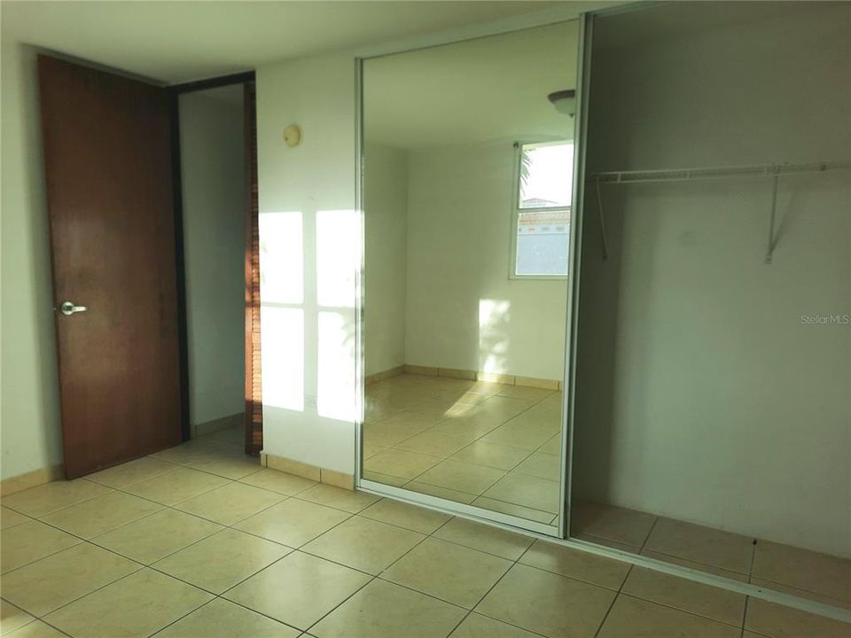 Vendido Recientemente: $270,000 (3 camas, 2 baños, 0 Pies cuadrados)