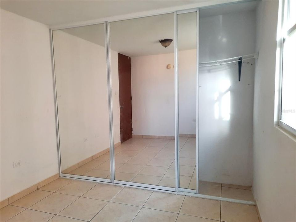 Vendido Recientemente: $270,000 (3 camas, 2 baños, 0 Pies cuadrados)