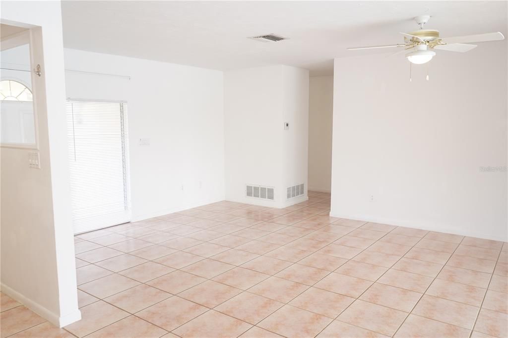 Recently Sold: $549,000 (2 beds, 2 baths, 1062 Square Feet)