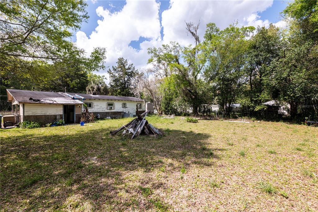 Recently Sold: $75,000 (3 beds, 1 baths, 944 Square Feet)