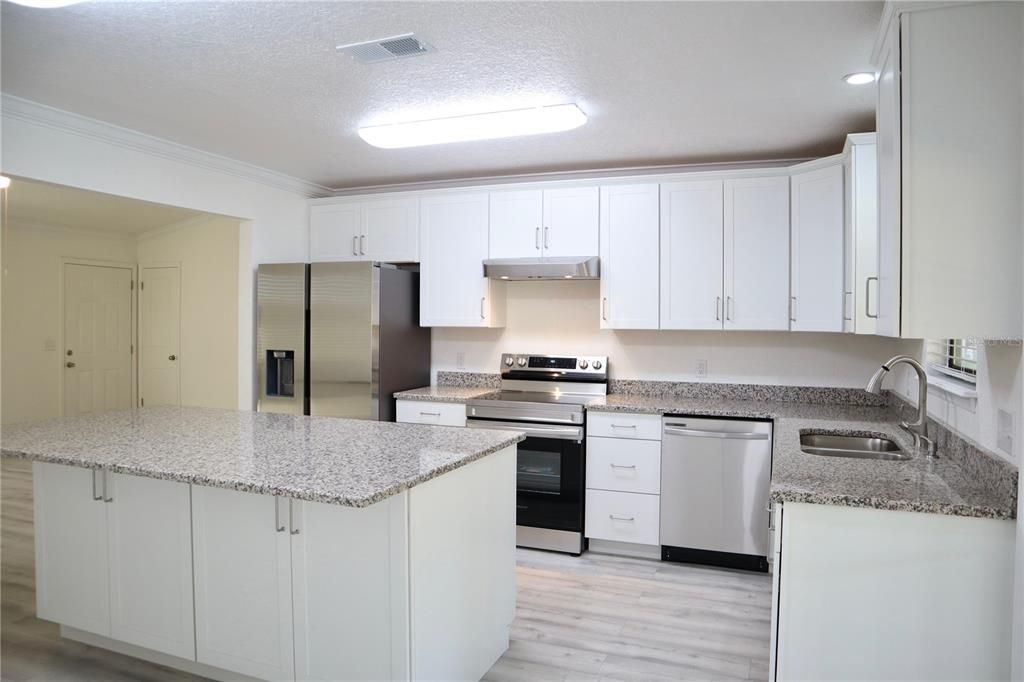 Recently Sold: $184,500 (2 beds, 1 baths, 952 Square Feet)