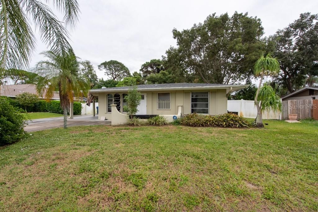 Recently Sold: $275,000 (2 beds, 2 baths, 1108 Square Feet)