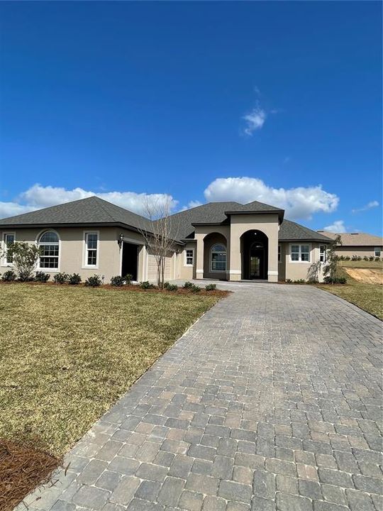 Recently Sold: $600,341 (4 beds, 3 baths, 2679 Square Feet)