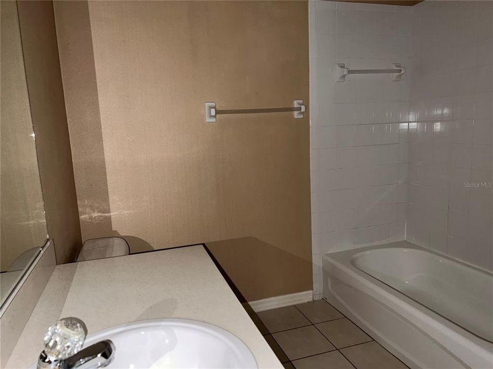 最近租的: $1,900 (3 贝兹, 2 浴室, 1757 平方英尺)