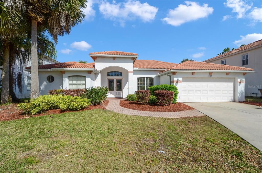 Recently Sold: $415,000 (4 beds, 3 baths, 2338 Square Feet)