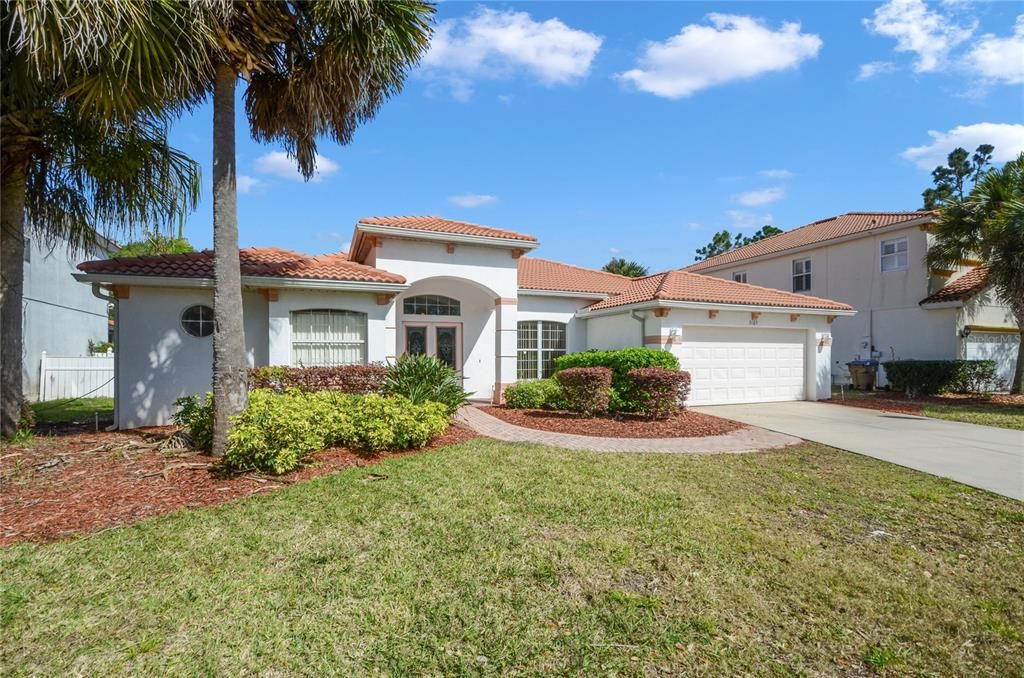 Recently Sold: $415,000 (4 beds, 3 baths, 2338 Square Feet)