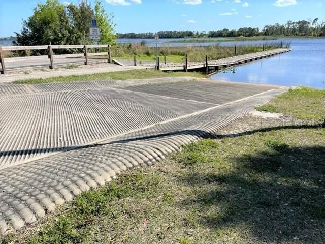 CLOSE UP VIEW OF BOAT RAMP