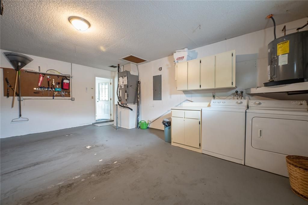 Recently Sold: $314,900 (3 beds, 2 baths, 1624 Square Feet)