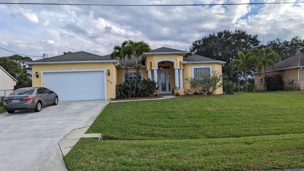 Recently Sold: $490,000 (4 beds, 2 baths, 2276 Square Feet)