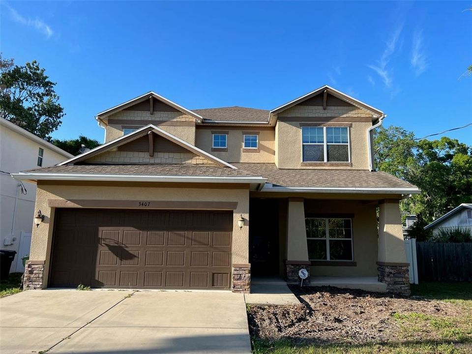 Recently Sold: $780,000 (4 beds, 3 baths, 2895 Square Feet)