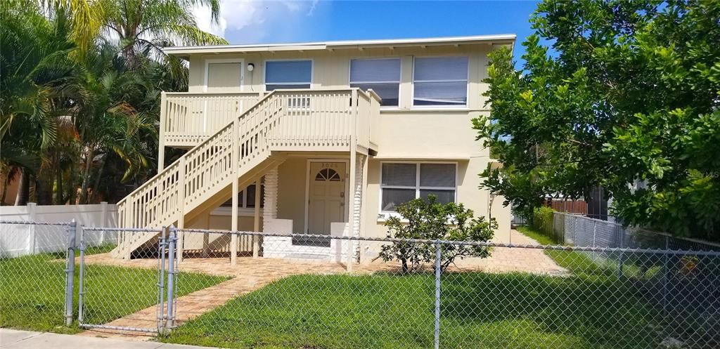Recently Rented: $1,550 (2 beds, 1 baths, 720 Square Feet)