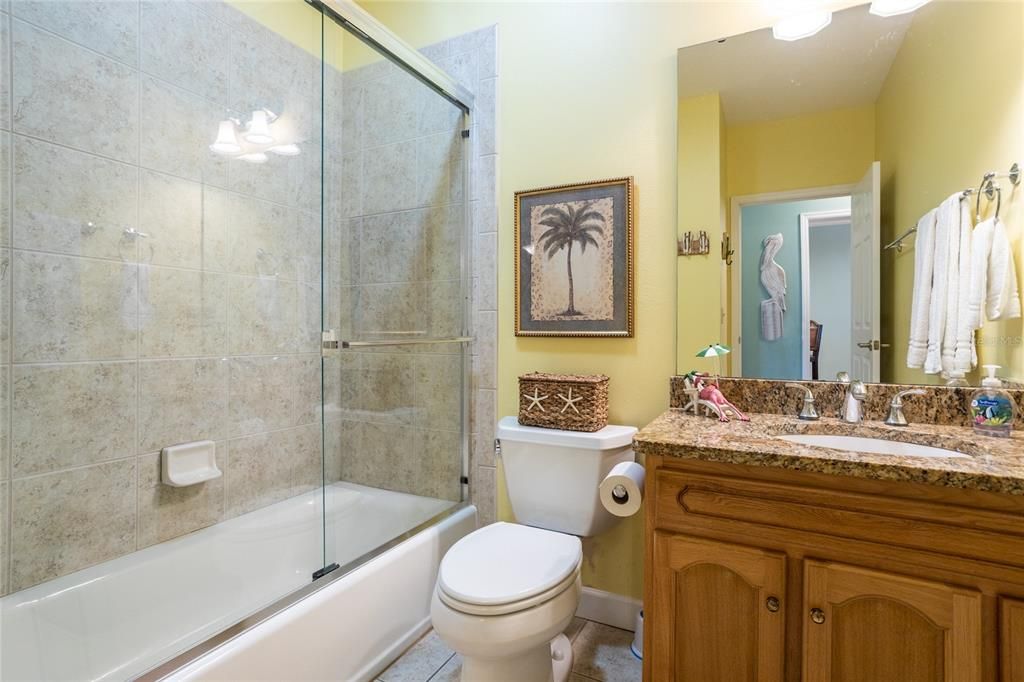 最近售出: $399,000 (2 贝兹, 2 浴室, 1288 平方英尺)