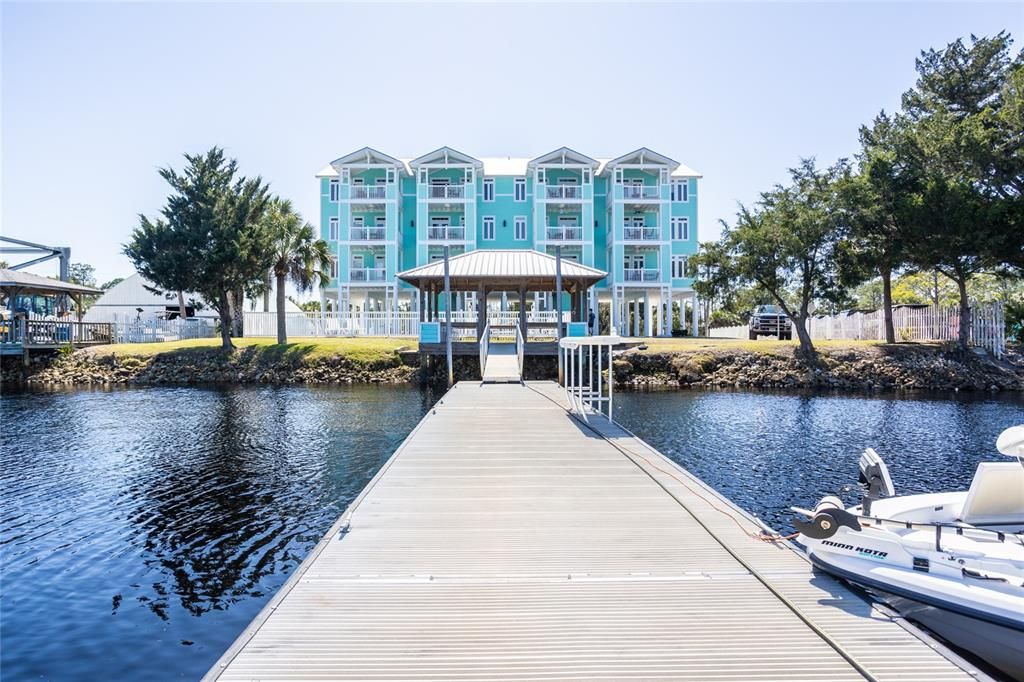 Recently Sold: $399,000 (2 beds, 2 baths, 1288 Square Feet)