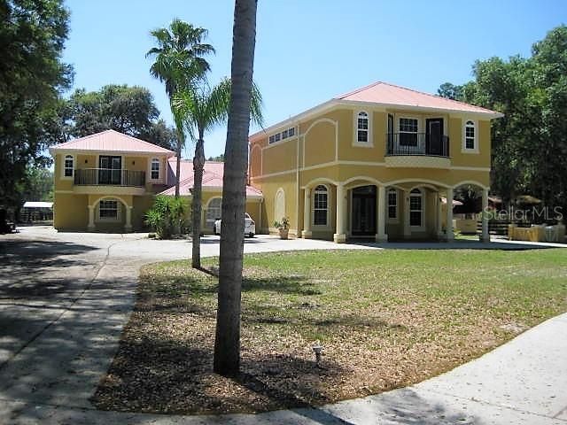 Recently Sold: $1,755,000 (8 beds, 9 baths, 8157 Square Feet)