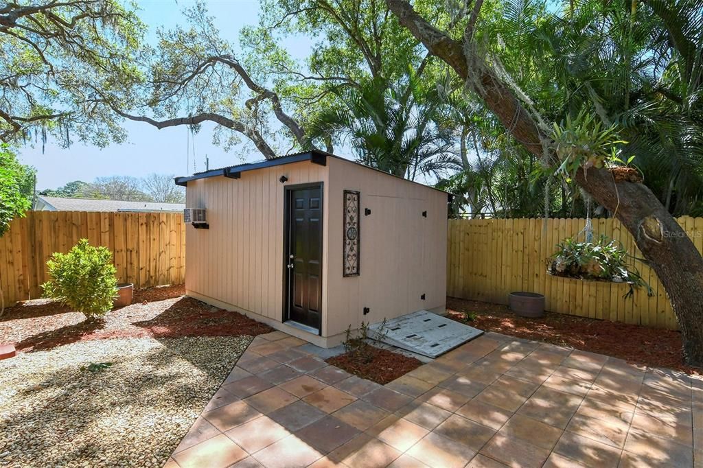 Recently Sold: $399,900 (3 beds, 2 baths, 1374 Square Feet)