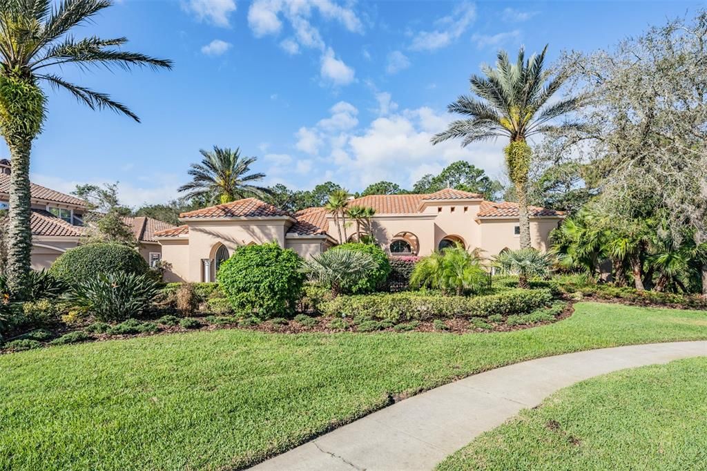 Recently Sold: $1,800,000 (5 beds, 4 baths, 5203 Square Feet)