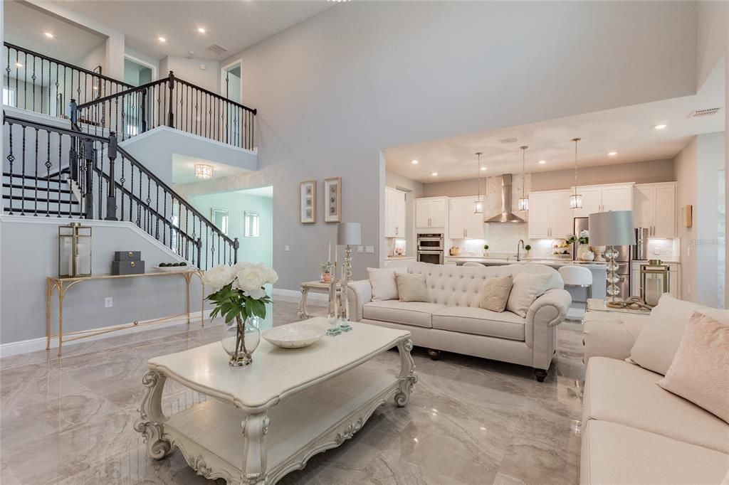 Recently Sold: $825,000 (5 beds, 3 baths, 4131 Square Feet)