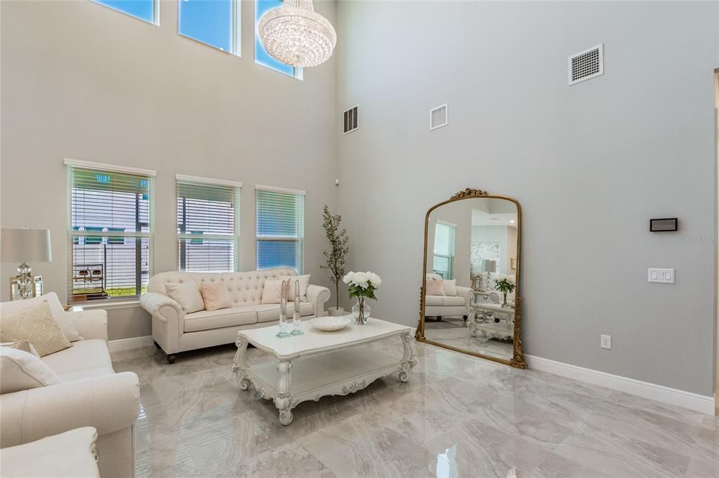 Recently Sold: $825,000 (5 beds, 3 baths, 4131 Square Feet)