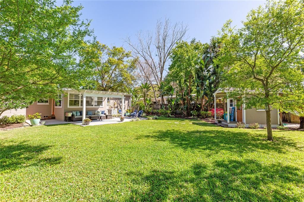 Recently Sold: $435,000 (3 beds, 2 baths, 1470 Square Feet)