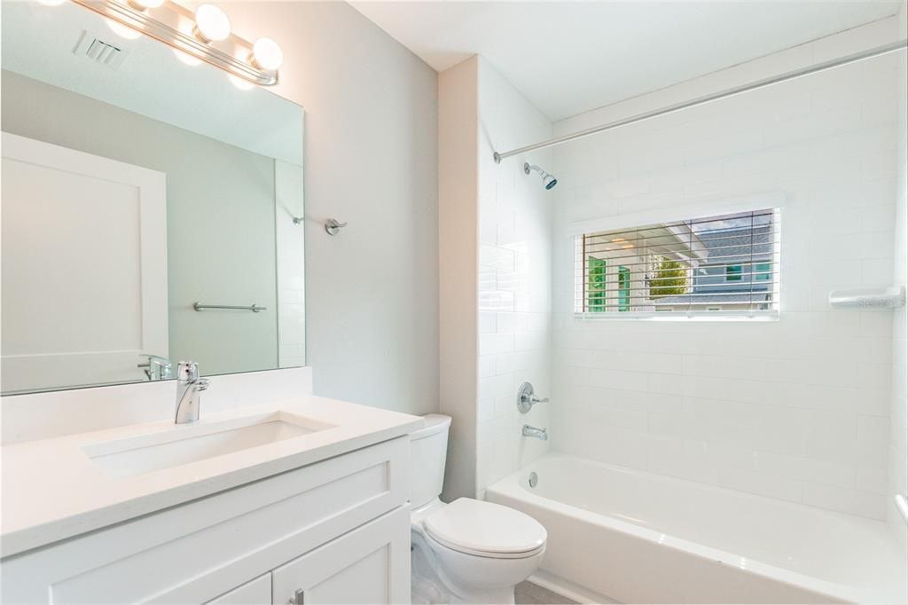 Недавно арендовано: $1,750 (3 спален, 2 ванн, 1100 Квадратных фут)
