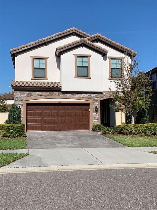 Recently Sold: $690,000 (4 beds, 2 baths, 2799 Square Feet)
