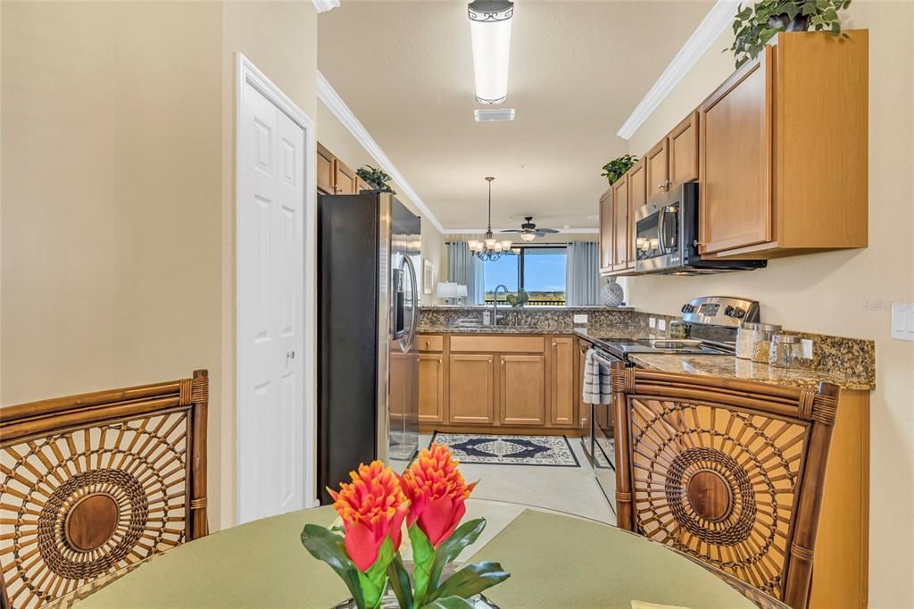 Recently Sold: $350,000 (2 beds, 2 baths, 1121 Square Feet)