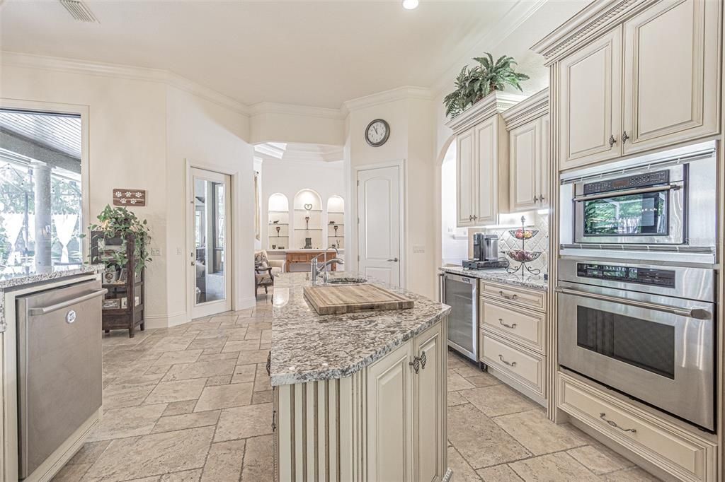 Recently Sold: $1,550,000 (4 beds, 4 baths, 4670 Square Feet)